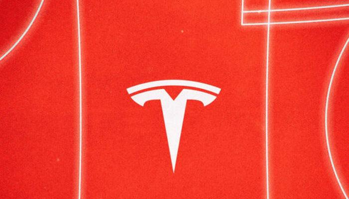 Tesla yeni güncelleme ile gündeme bomba gibi düştü