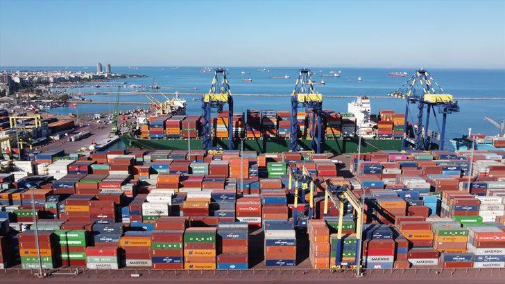 Doğu Akdeniz'in stratejik limanında 11 ayda 425 bin 399 TEU elleçleme yapıldı G1
