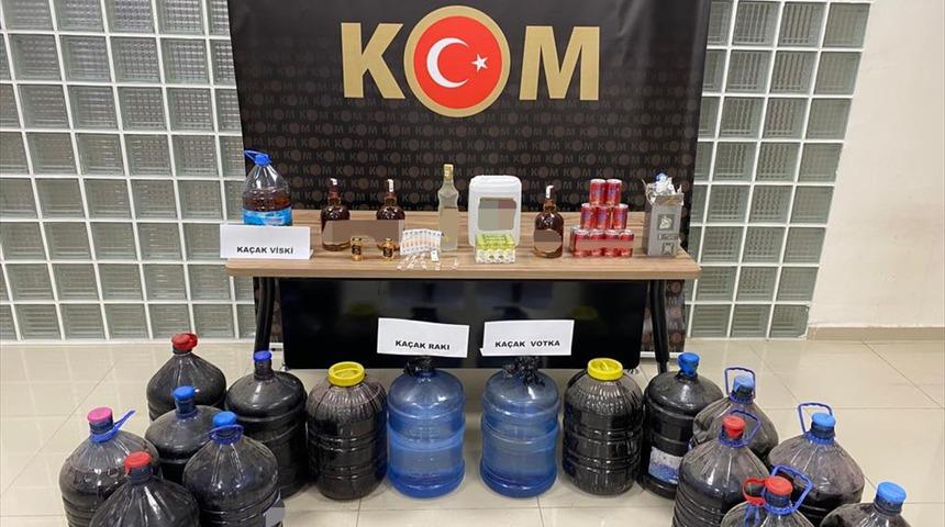 Manisa'daki kaçak ve sahte içki operasyonunda iki kişi yakalandı