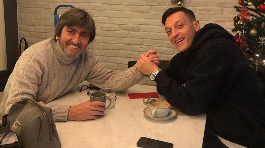 Rıdvan Dilmen'den Mesut Özil paylaşımı