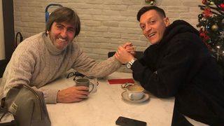 Rıdvan Dilmen'den Mesut Özil paylaşımı