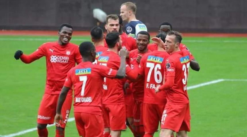 Son dakika: Sivasspor deplasmanda Kasımpaşa'yı devirdi