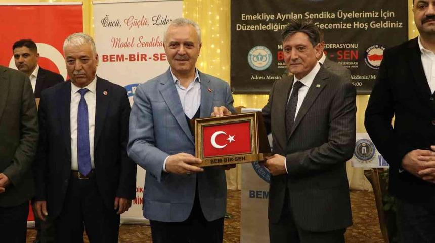 AK Partili Mustafa Ateş ekonomideki gelişmeleri 2. Abdulhamid&rsquo;in tahttan indirildiği d&ouml;neme benzetti
