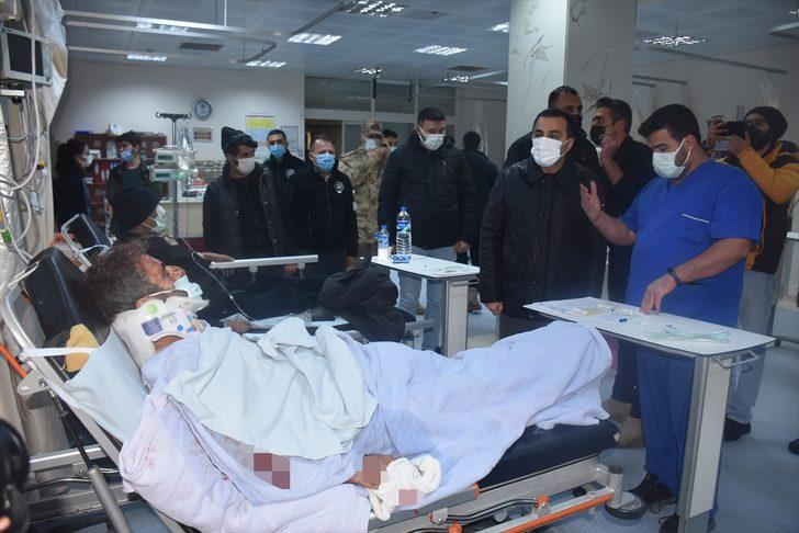 GÜNCELLEME 3 - Kars-Erzurum yolunda otobüs devrildi, 4 kişi öldü, 25 kişi yaralandı