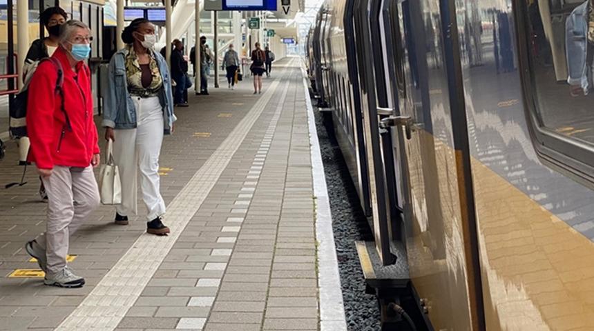 Dünyada Omicron alarmı! Hollanda'dan tam kapanma kararı