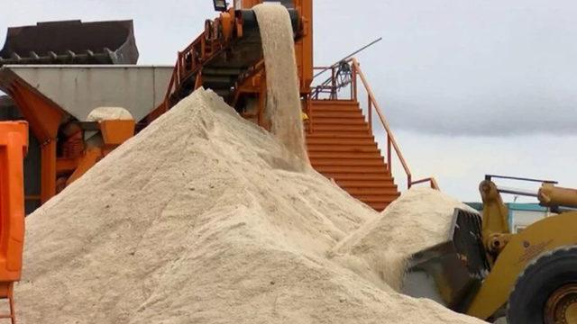 Son Dakika: Kar uyarılarının ardından İstanbul'da seferberlik başladı! 290 bin ton tuz hazır bekletiliyor