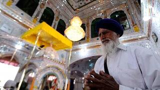 Sihizme saygısızlık eden iki kişi dövülerek öldürüldü