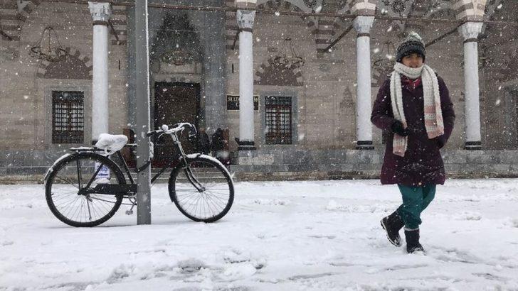 Konya’da okullar tatil mi? Valilik duyurdu! 20 Aralık Pazartesi Konya’da okullar tatil mi, kar tatili olacak mı?