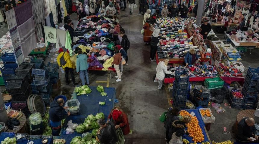 T&uuml;rkiye&rsquo;de iktisadi dengeler neden bozuluyor, faiz indirimleri s&uuml;rerse ne olur?