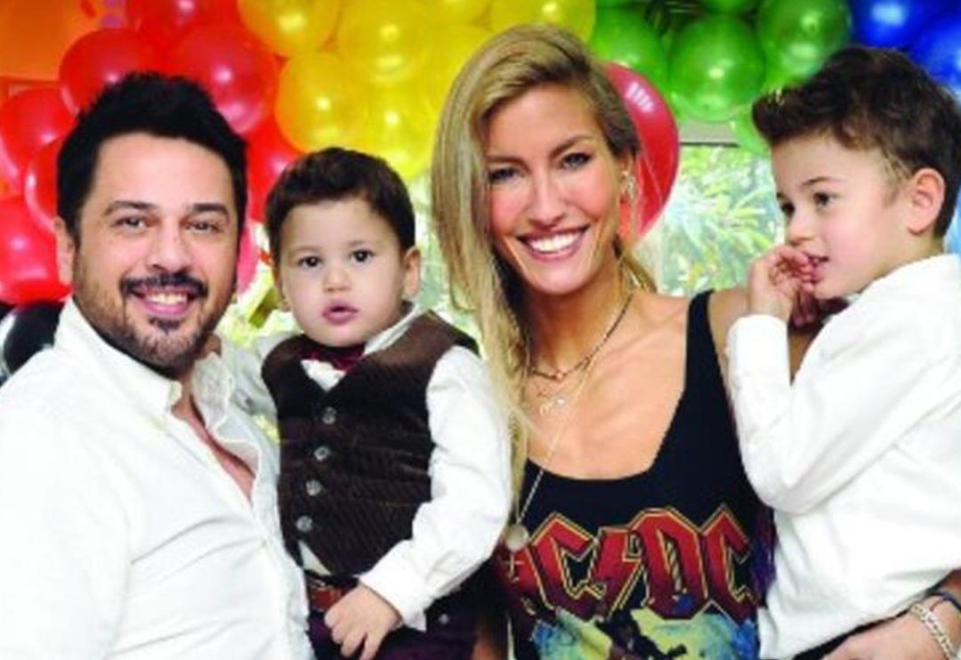 &Ccedil;ağla Şıkel ve Emre Altuğ&rsquo;un oğulları kocaman oldu! &Ccedil;ağla Şıkel değişimi paylaştı