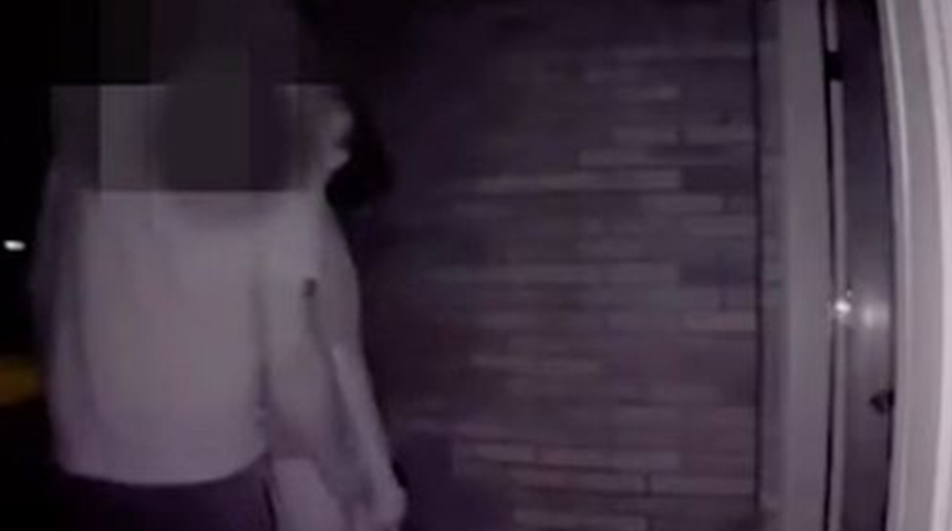 Karısını aldatırken görüntülü diafona yakalandı! Sosyal medyadan eşi ifşa etti