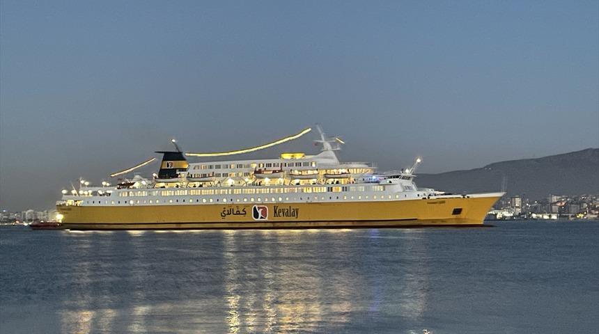 Libya’dan ikinci yolcu gemisi İzmir’e geldi