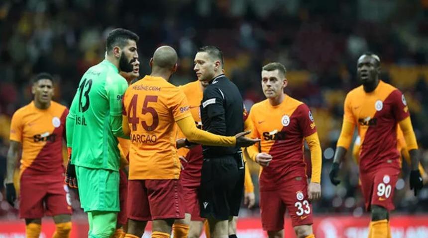 Süper Lig'de 18. haftanın hakemleri belli oldu! Zorbay Küçük kararı