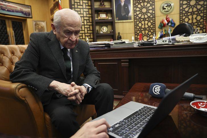 MHP Genel Başkanı Bahçeli, AA'nın  "Yılın Fotoğrafları" oylamasına katıldı G1