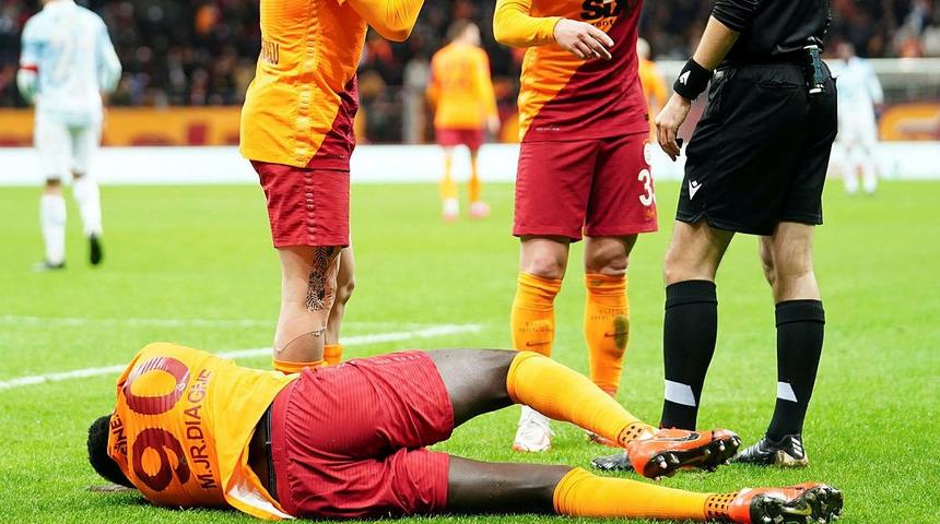 Son dakika: Galatasaray'da Başakşehir maçında sakatlanan Diagne için kötü haber geldi! En az...