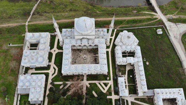 Turistler, Sultan 2. Bayezid Külliyesi Sağlık Müzesi’ne yoğun ilgi gösterdi! “İçimizi ürperten tarihi yaşıyoruz” G1