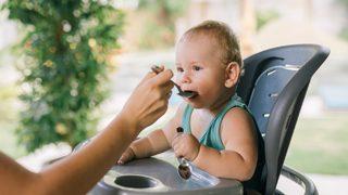 Hem ekonomik hem doğal! Bebeğiniz için evde kolayca hazırlayabileceğiniz muhallebi tarifleri
