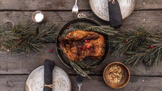 Yılbaşı soframda hindim yok diye üzülmeyin! Yeni yılın vazgeçilmez yemeği hindiyi aratmayacak nefis içi dolu tavuk tarifi