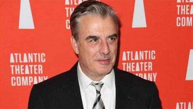 Chris Noth’u cinsel saldırıyla suçlayan iki kadına, Sex and the City dizisinin yıldızları destek verdi