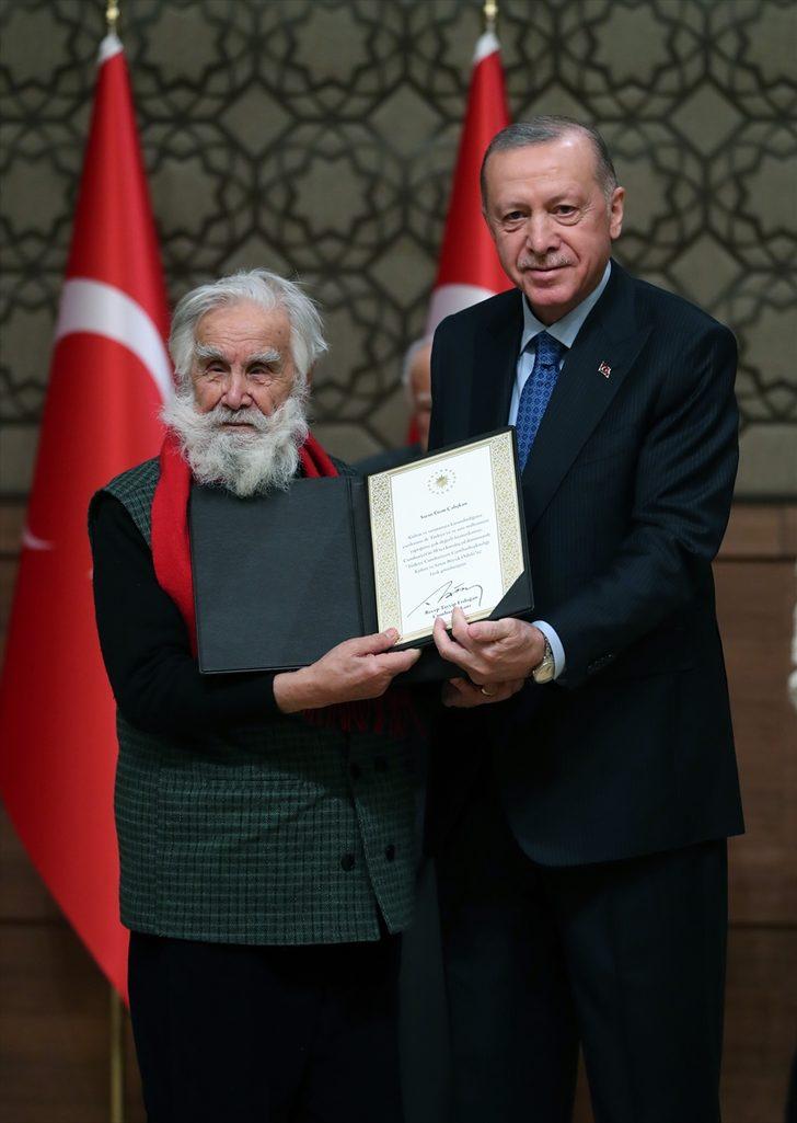 Cumhurbaşkanı Erdoğan, Cumhurbaşkanlığı Kültür ve Sanat Büyük Ödülleri Töreni'nde konuştu: (2) G5