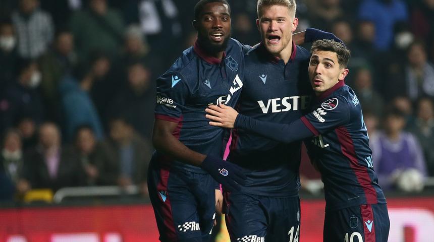 Son dakika: Trabzonspor'dan müthiş geri dönüş! Andreas Cornelius şov yaptı...