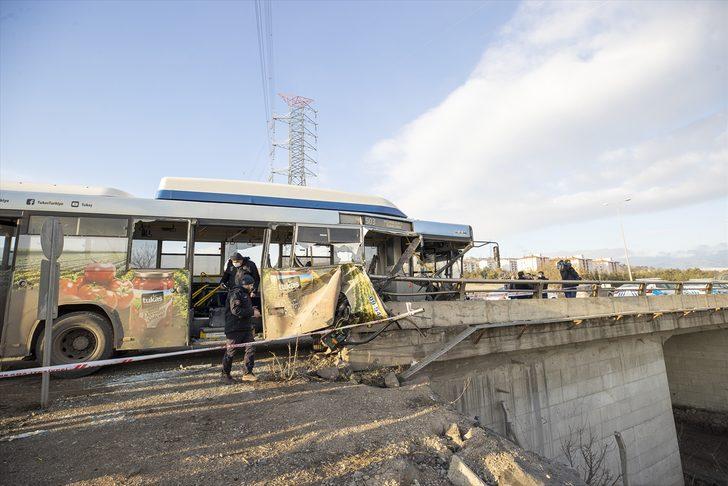 GÜNCELLEME - Ankara'da belediye otobüsü köprü korkuluklarına çarptı G3