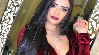 Eski gelin adayı Naz Mila Hülya Avşar'ı ti'ye aldı: 5 eniştenizin parasını yerim...