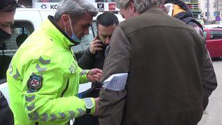 Bomba zannedip çantayla polise götürdüler, havai fişek çıktı