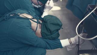 Omicron varyantı, koronavirüsü bitirecek mi? Flaş açıklama: Kısa sürede...