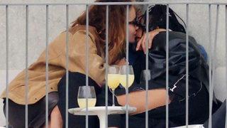 Üçlü ilişkisiyle gündemdeydi! Rita Ora nişan hazırlığında