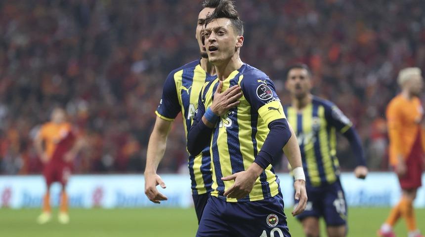Mesut Özil ilkin peşinde! Bir daha atarsa...