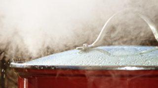 Patlar mı diye korkmayın! Bu püf noktalarıyla düdüklü tencere kullanmak çok kolay