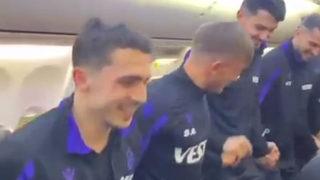 Trabzonsporlu yıldızlardan uçakta galibiyet horonu