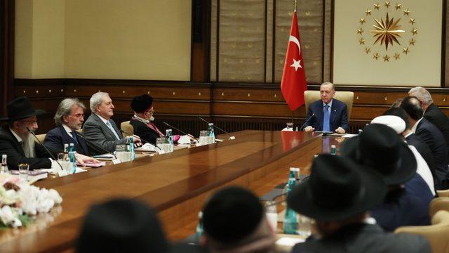 Cumhurbaşkanı Recep Tayyip Erdoğan, Türk Yahudi Toplumu ve İslam Ülkeleri Hahamlar İttifakı Üyelerini geçen ay kabul etti