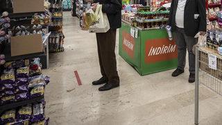 Son dakika: Zam fırsatçılarının yeni oyunu: Vatandaşın gözü marketlerde! İndirim yapıyorlar ama...
