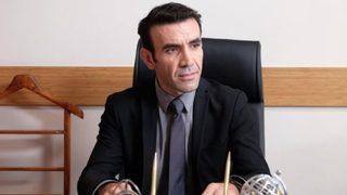 Yargı'nın Savcı Pars'ı Mehmet Yılmaz Ak 14 yaş küçük sevgilisiyle aşk pozunu paylaştı!