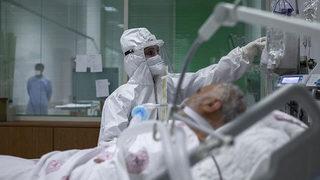 Son dakika... Koronavirüs geçirenler dikkat! Prof. Dr. Özlü: En büyük hasar akciğerlerde