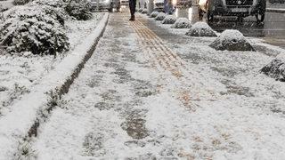 SON DAKİKA | İstanbul'a kar yağdı, beyaza büründü! İşte ilçe ilçe son durum