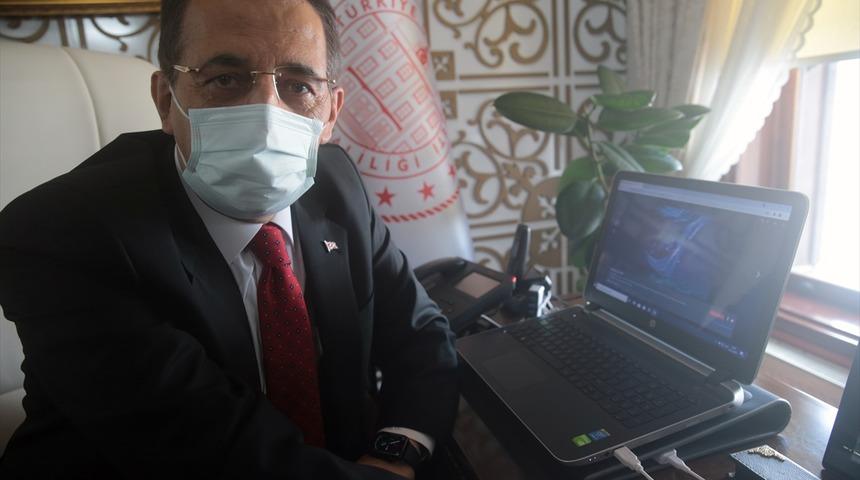 Bolu Valisi Ümit'in tercihi "Göçmenlerin yardım çığlığı" oldu