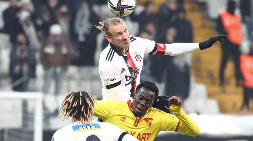 Son dakika: Saha bir anda karıştı! Beşiktaş-Göztepe maçında gergin anlar! Rosier ve Berkan Emir...