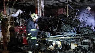 Antalya'da 3 milyon liralık yangın! 250 motosiklet küle döndü