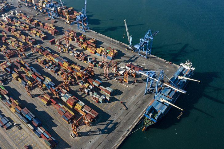 İzmir Limanı'nda yılın 11 ayında yaklaşık 8,5 milyon ton yük elleçleme yapıldı G1