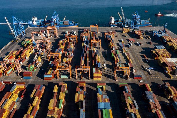 İzmir Limanı'nda yılın 11 ayında yaklaşık 8,5 milyon ton yük elleçleme yapıldı G5