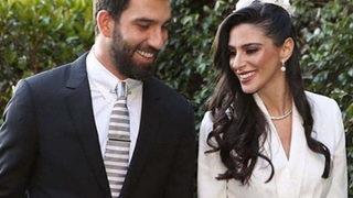 Arda Turan'ın eşi Aslıhan Doğan: Yurt dışından siyah tuvalet kağıdı getirtiyorum