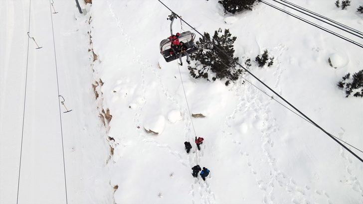 Arama kurtarma ekipleri Ergan Dağı'ndaki kayakseverlere güven veriyor G4