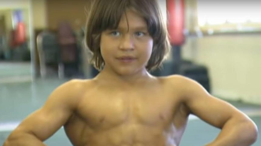 Herkül lakaplı dünyanın en güçlü çocuğunun değişimi şaşırttı! 21 yıl sonra görenler tanıyamadı