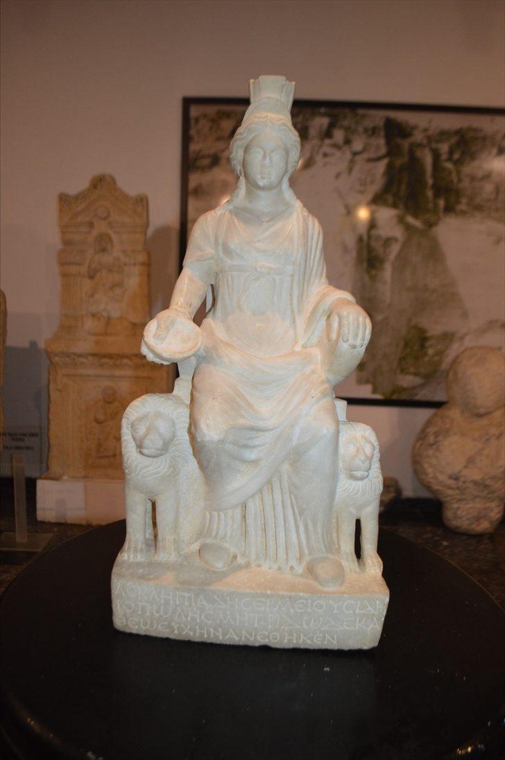 1700 yaşındaki "Kybele" heykeli, Afyonkarahisar'a getirildi G3