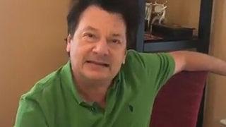 Kızıyla fotoğrafını paylaştı! Vedat Milor'u kızdıran yorum