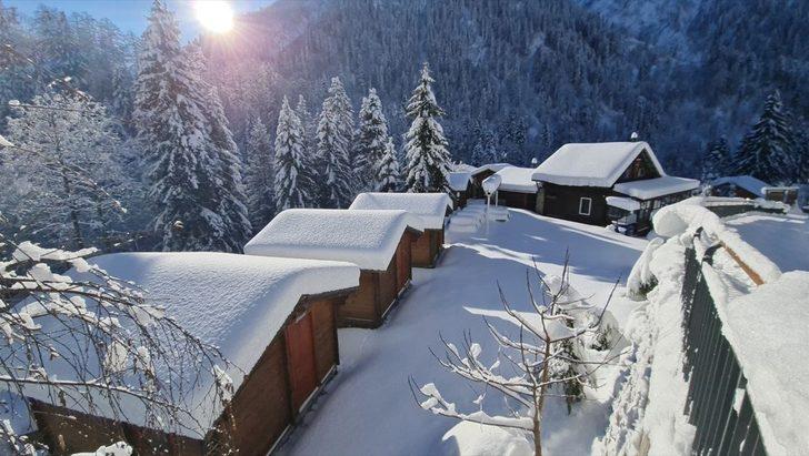 Rize'de kar nedeniyle 43 köy yolu ulaşıma kapandı G1