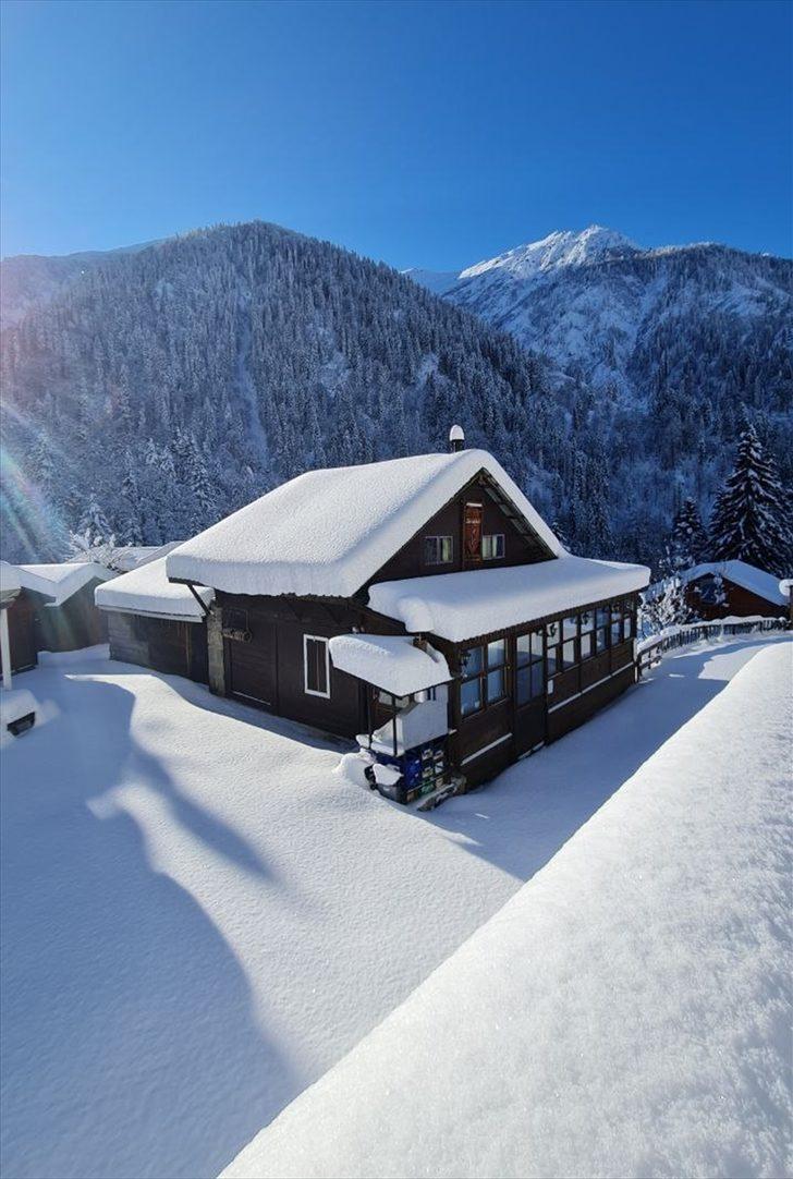 Rize'de kar nedeniyle 43 köy yolu ulaşıma kapandı G3